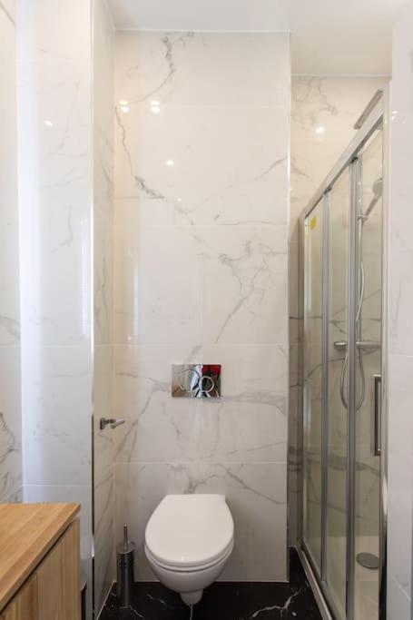 #43 Design Studio Terrace Ac Wifi Sea View 1Min Beach Νίκαια Εξωτερικό φωτογραφία